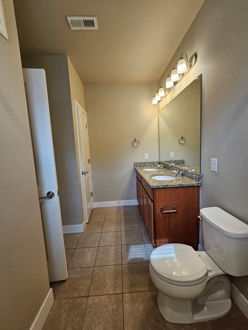 Aurora Condo: 14301 E Tennessee Ave #201