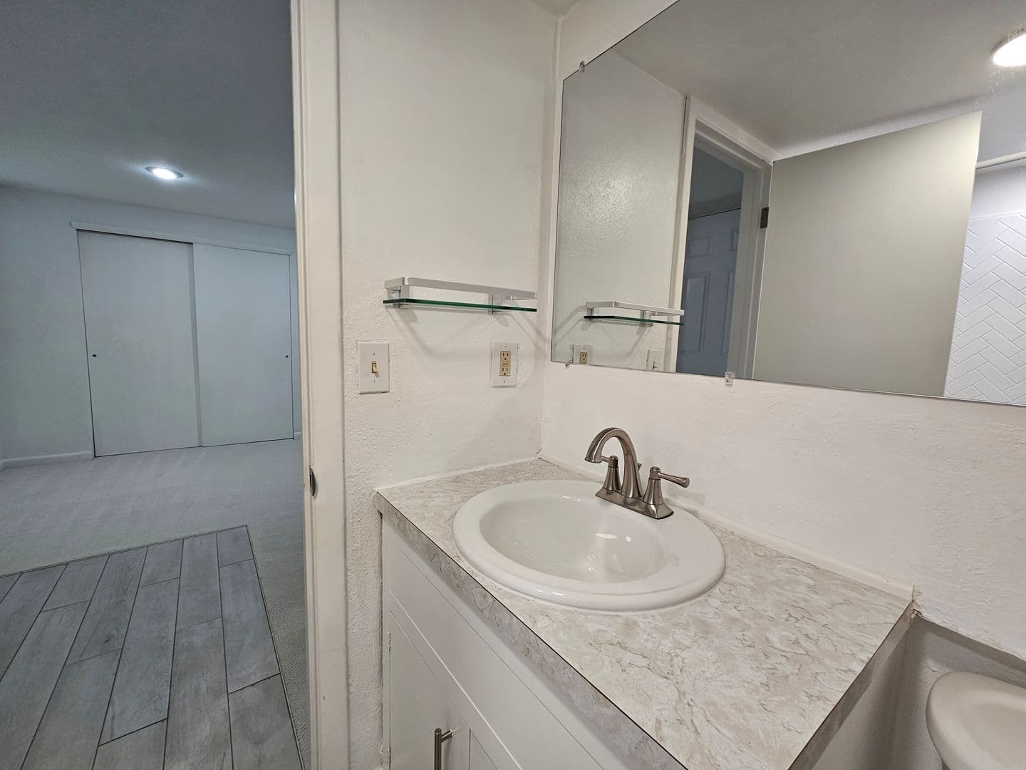 Lakewood Multiplex: 8491 W 7th Ave - #B