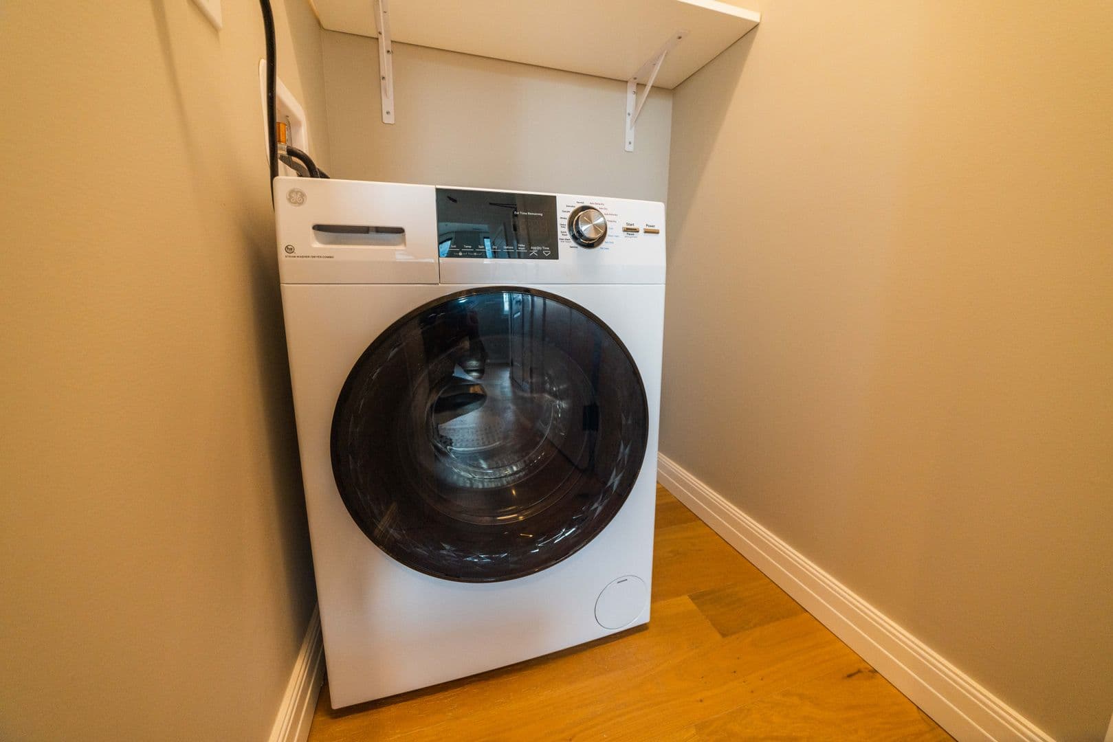 Erie Apartment: 22 North Park Row