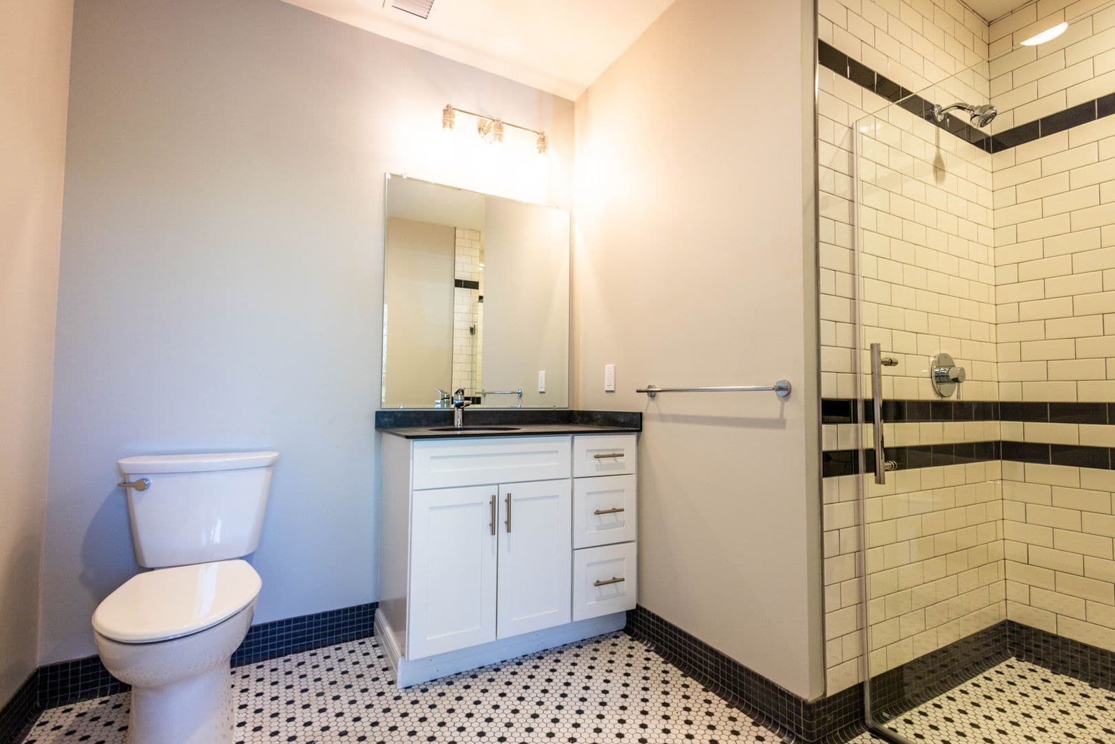 Erie Apartment: 22 West 5th Street