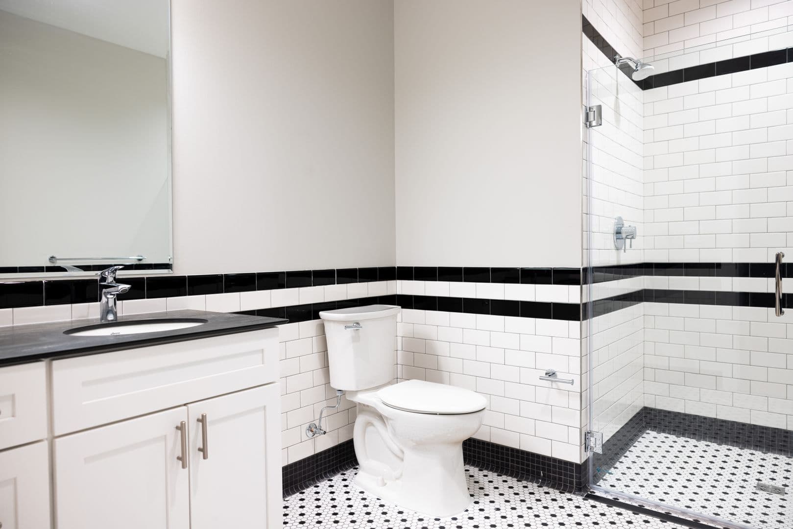Erie Apartment: 16 West 5th Street