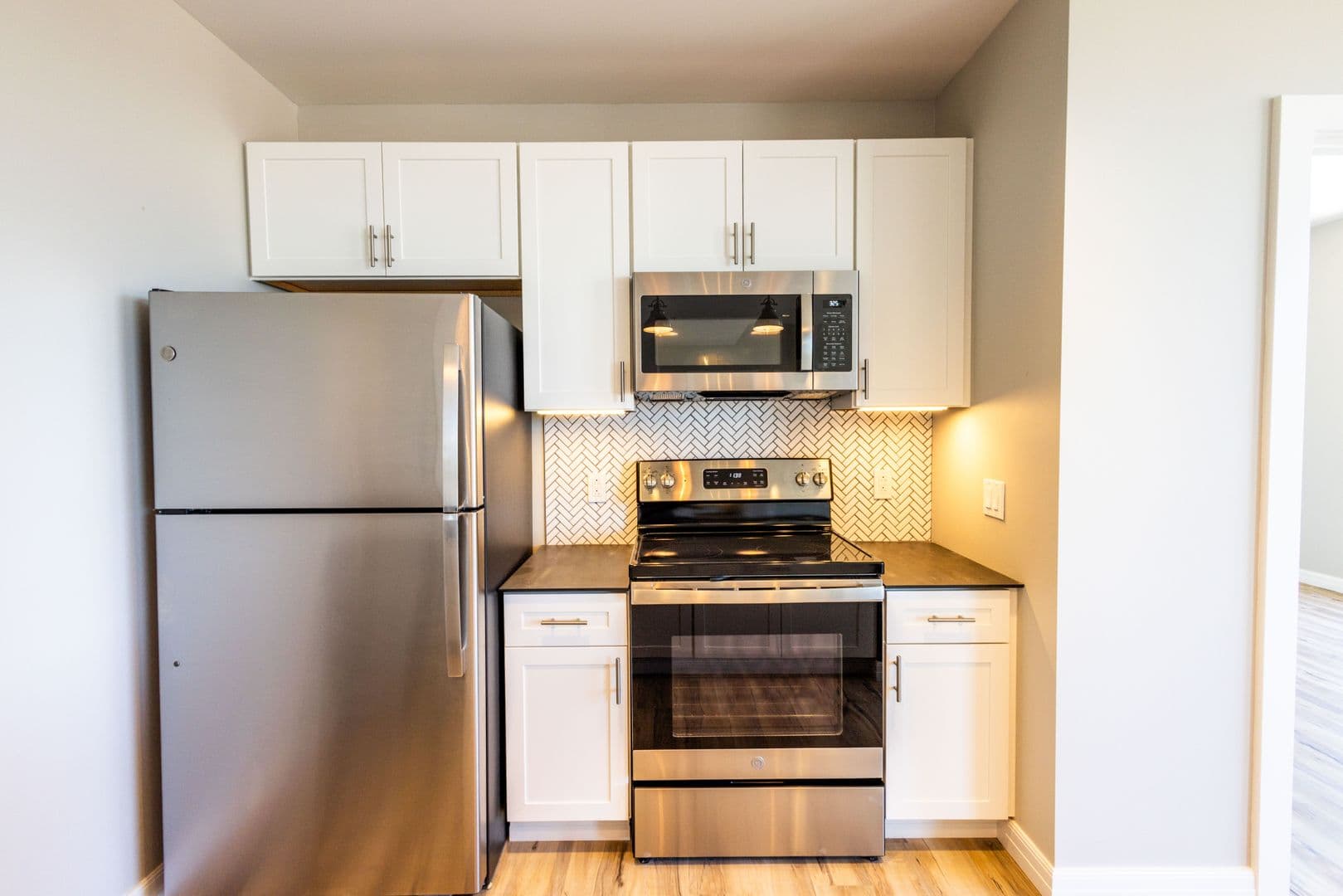 Erie Apartment: 22 West 5th Street