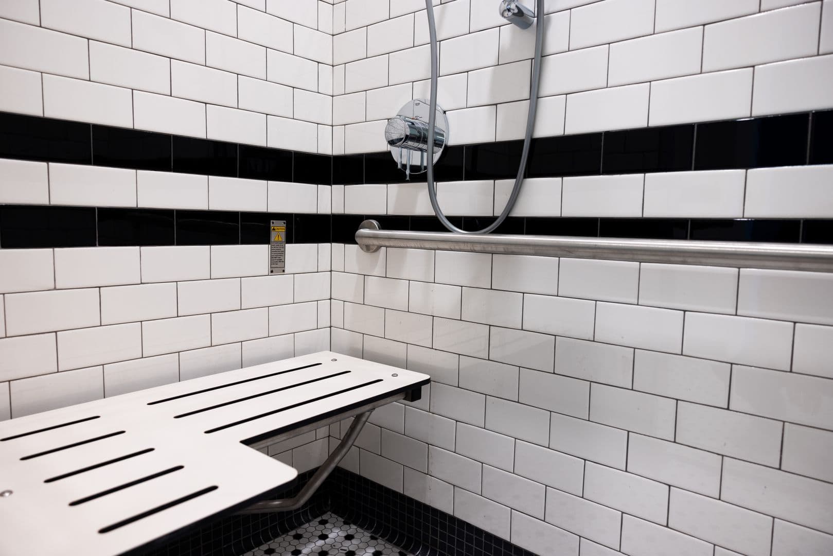 Erie Apartment: 16 West 5th Street