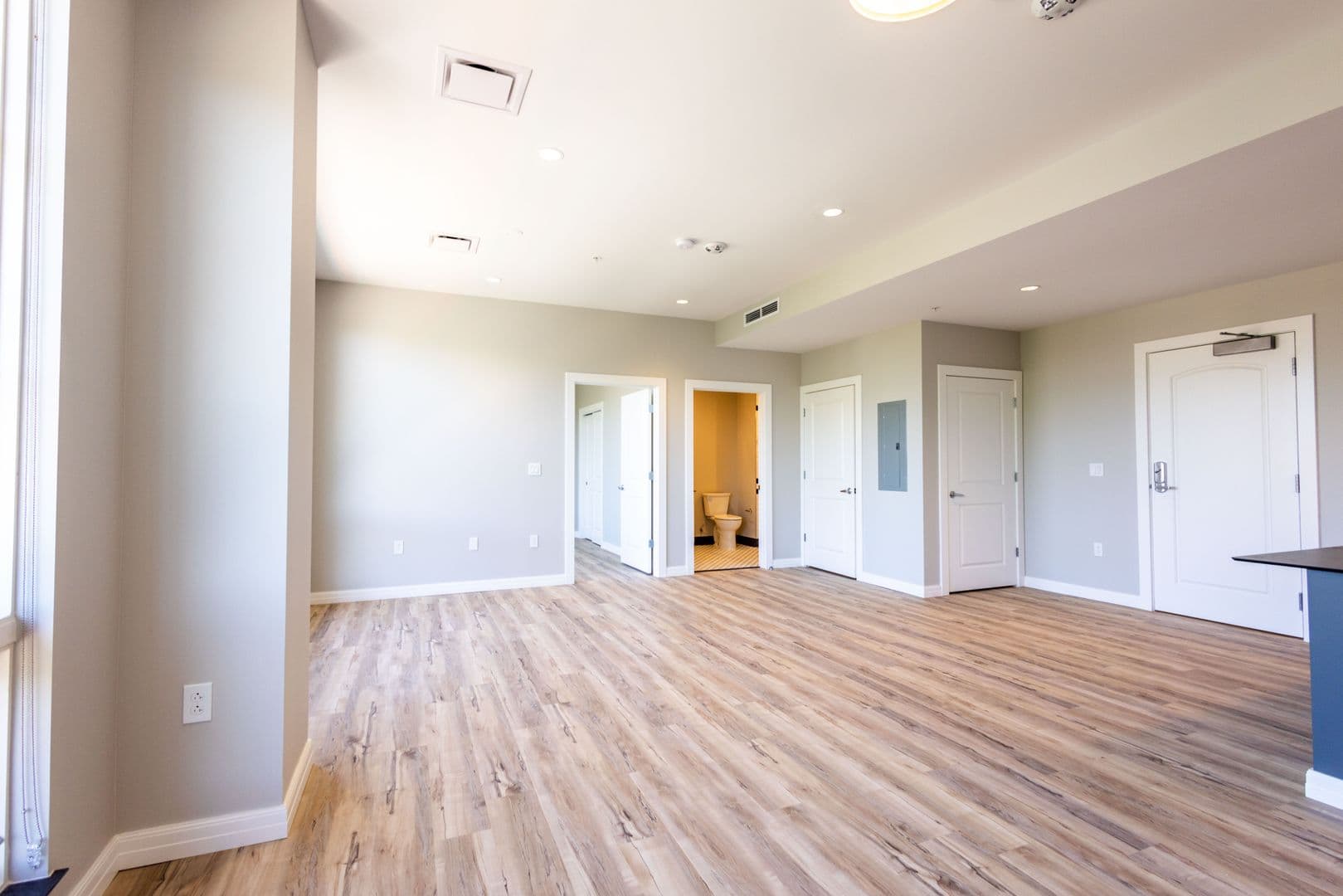 Erie Apartment: 22 West 5th Street