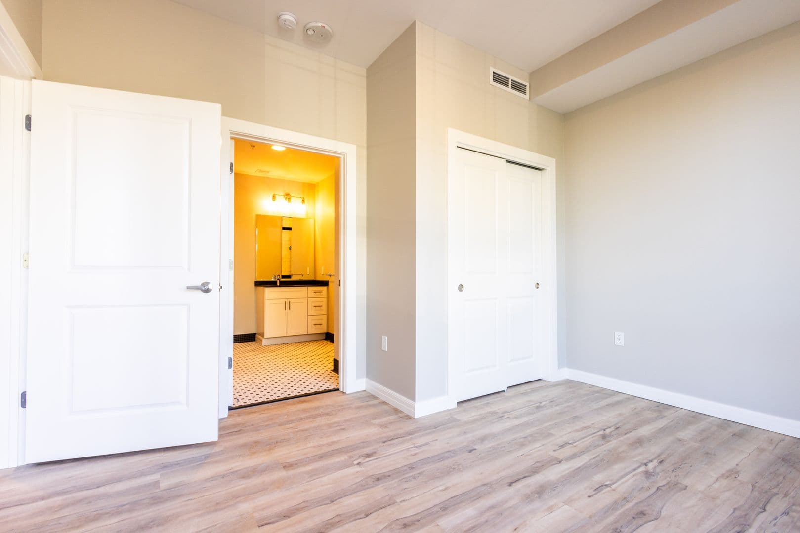 Erie Apartment: 22 West 5th Street