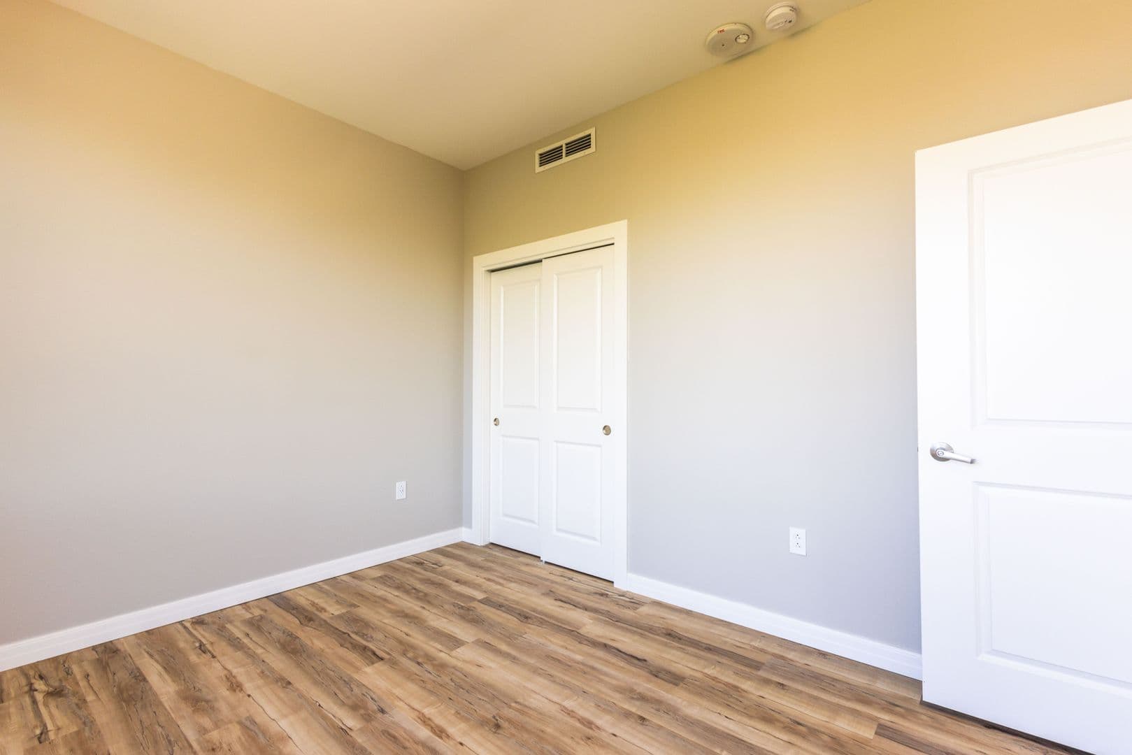 Erie Apartment: 22 West 5th Street