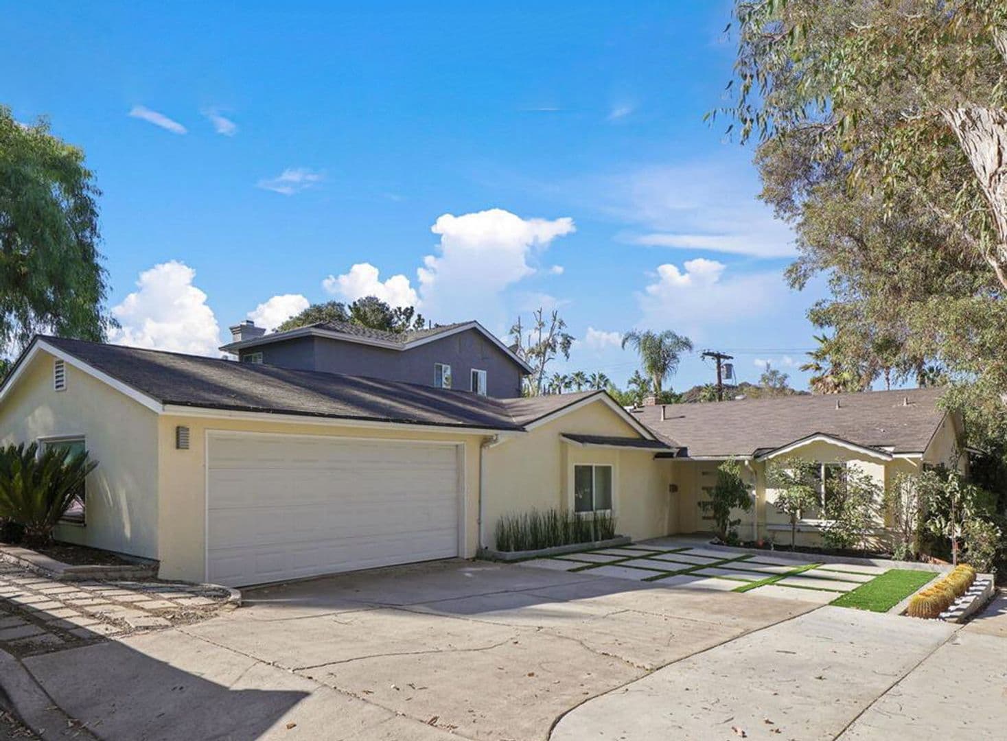 Woodland Hills House: 4559 Don Pio Dr