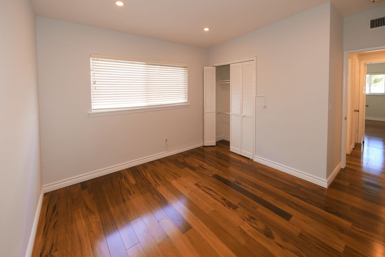 Encino House: 5754 Wish Ave