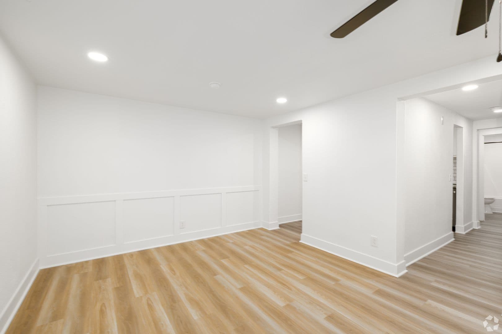 Lexington Apartment: 2170 Fort Harrods Rd