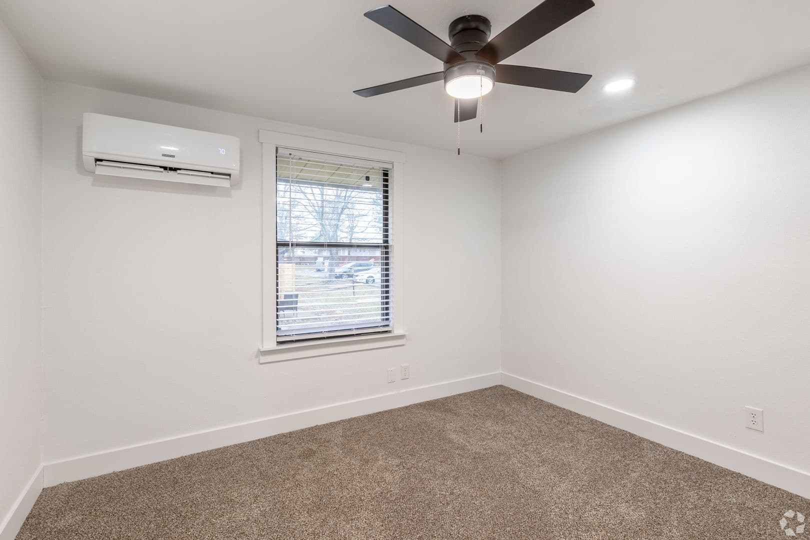Lexington Apartment: 2170 Fort Harrods Rd
