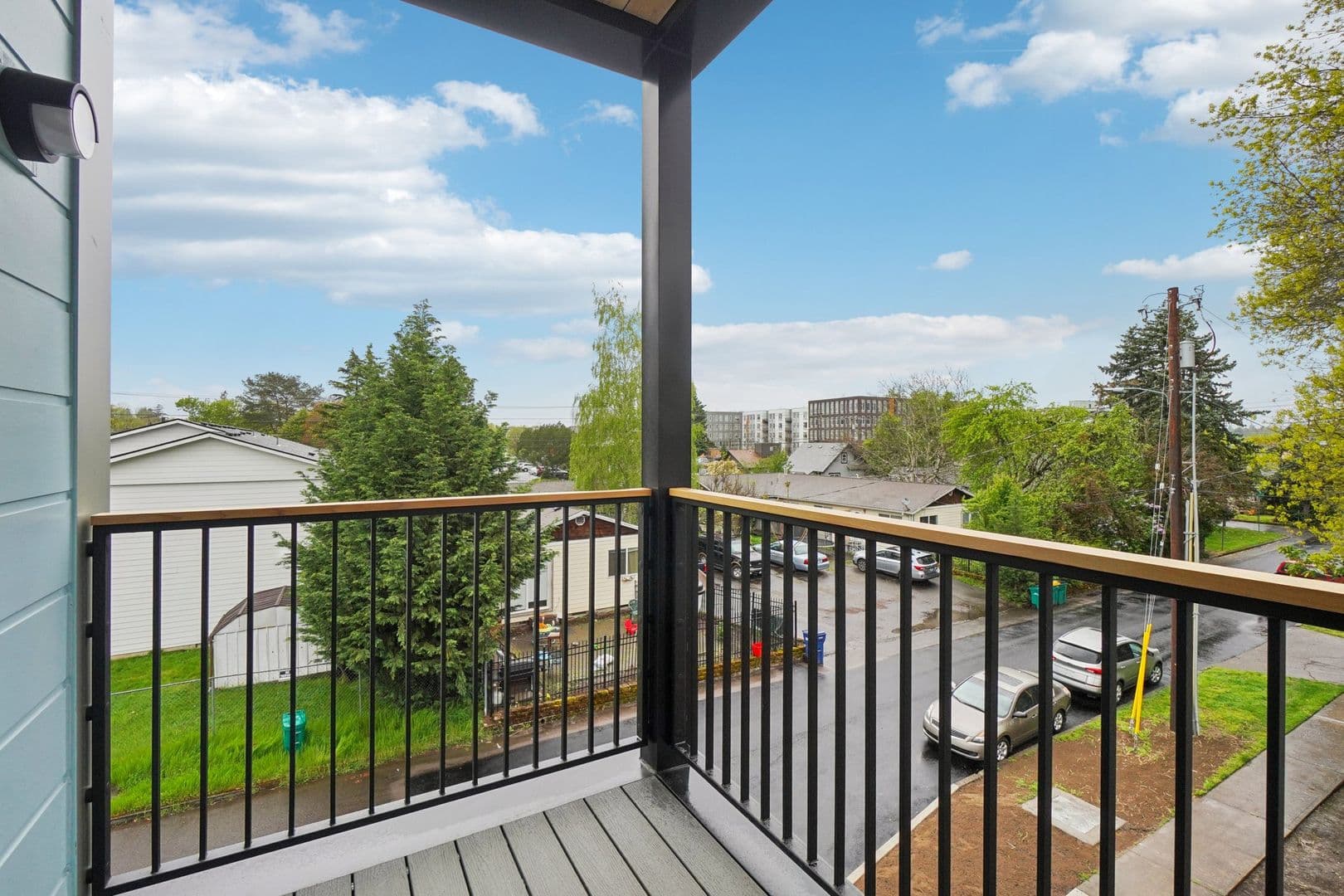 Beaverton Apartment: 4920 SW Pacific Ave