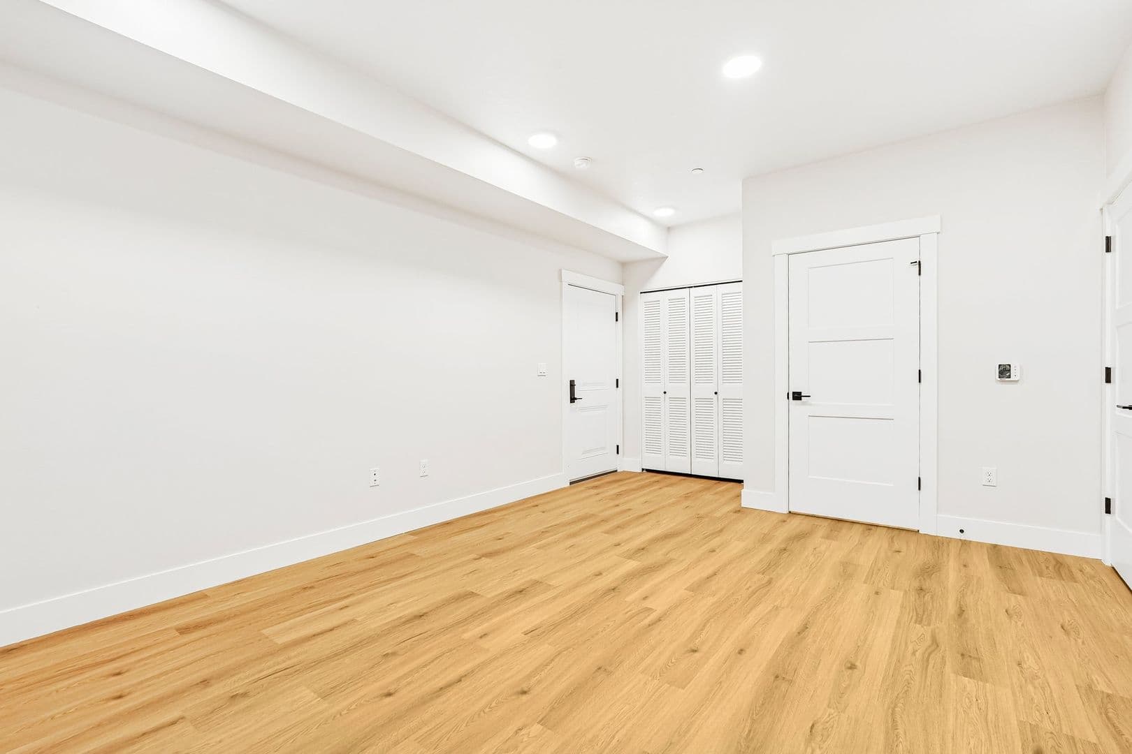 Portland Apartment: 4381 NE Prescott Street