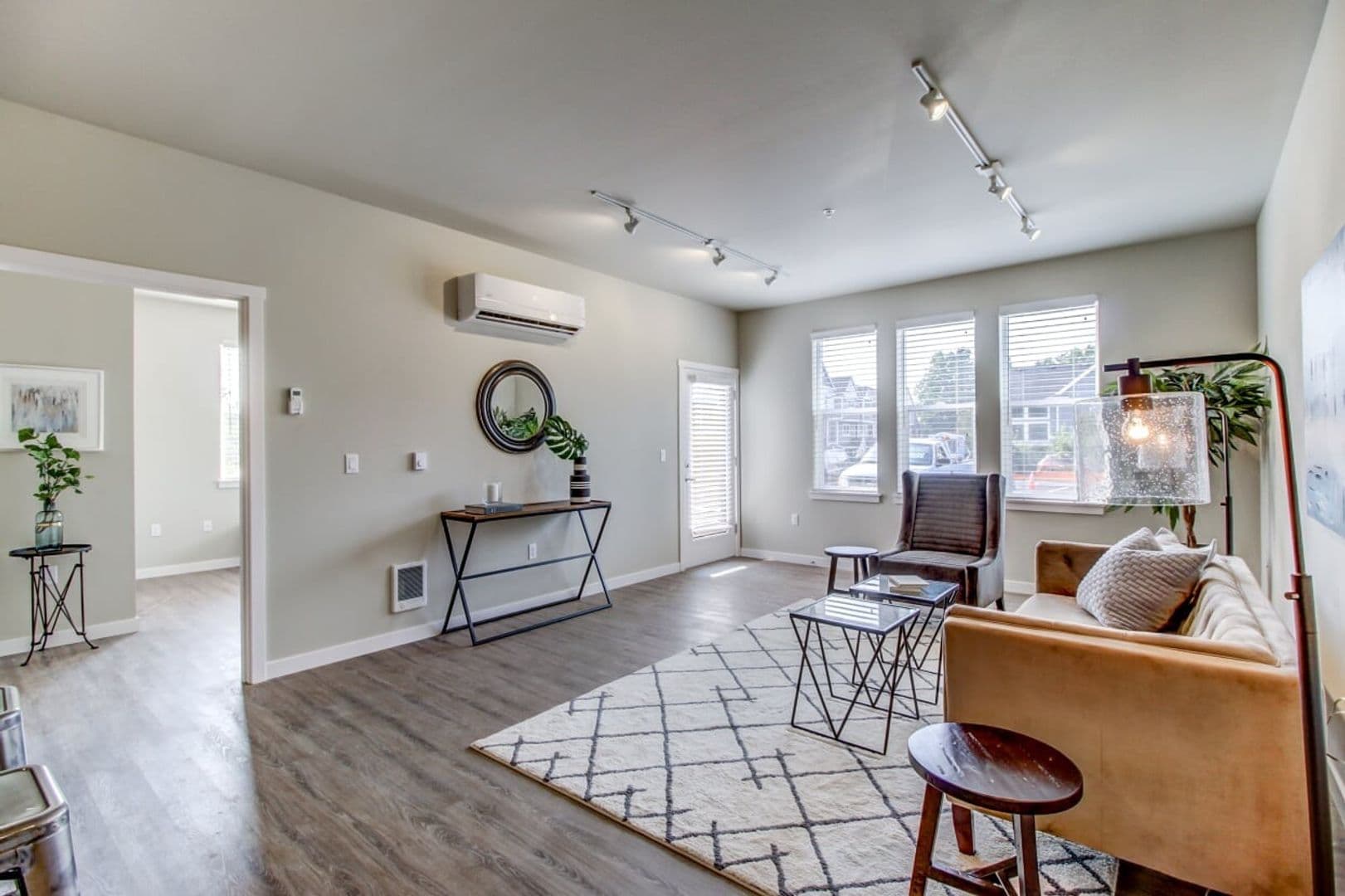Hillsboro Apartment: 399 NE 79th Ave