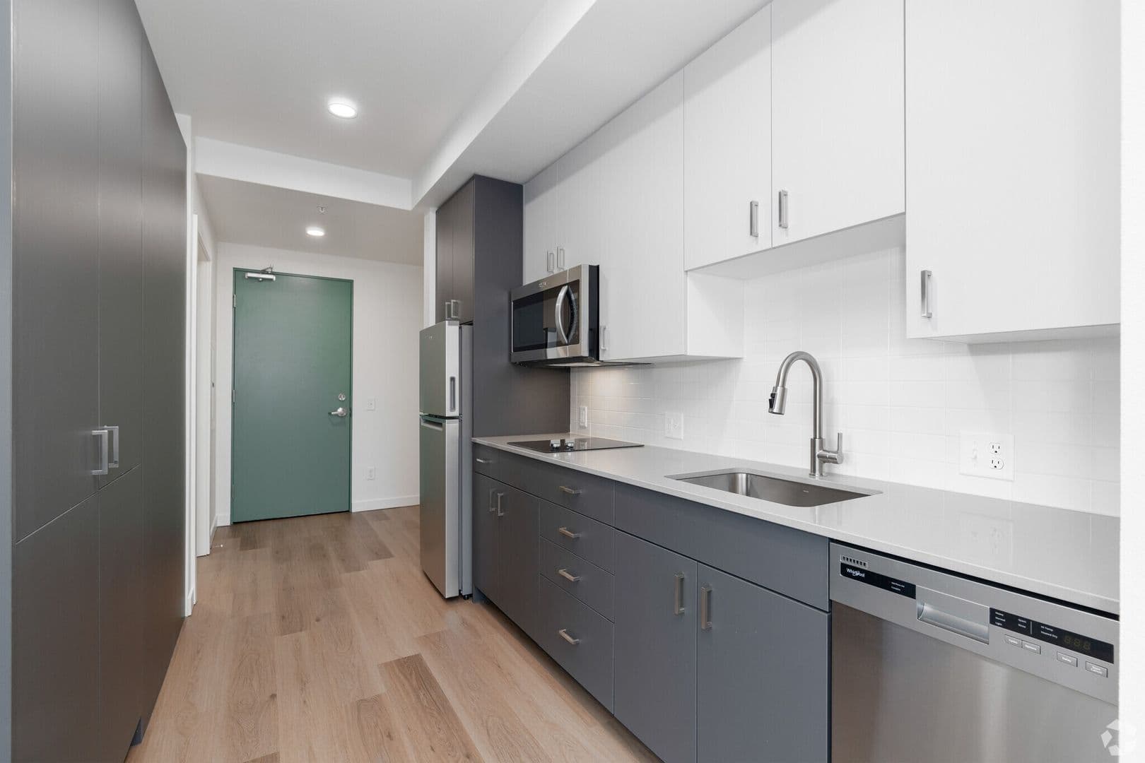 Portland Apartment: 1375 N Killingsworth St