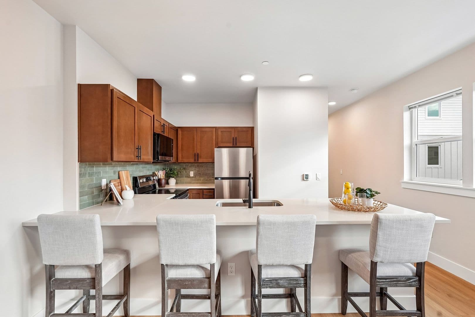 Portland Apartment: 4381 NE Prescott Street
