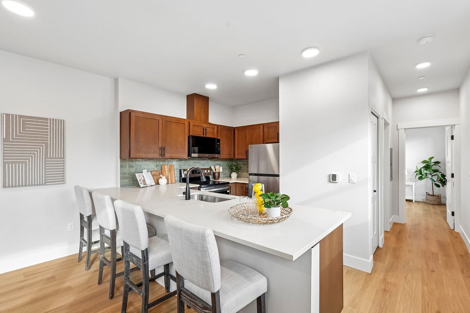 Portland Apartment: 4381 NE Prescott Street