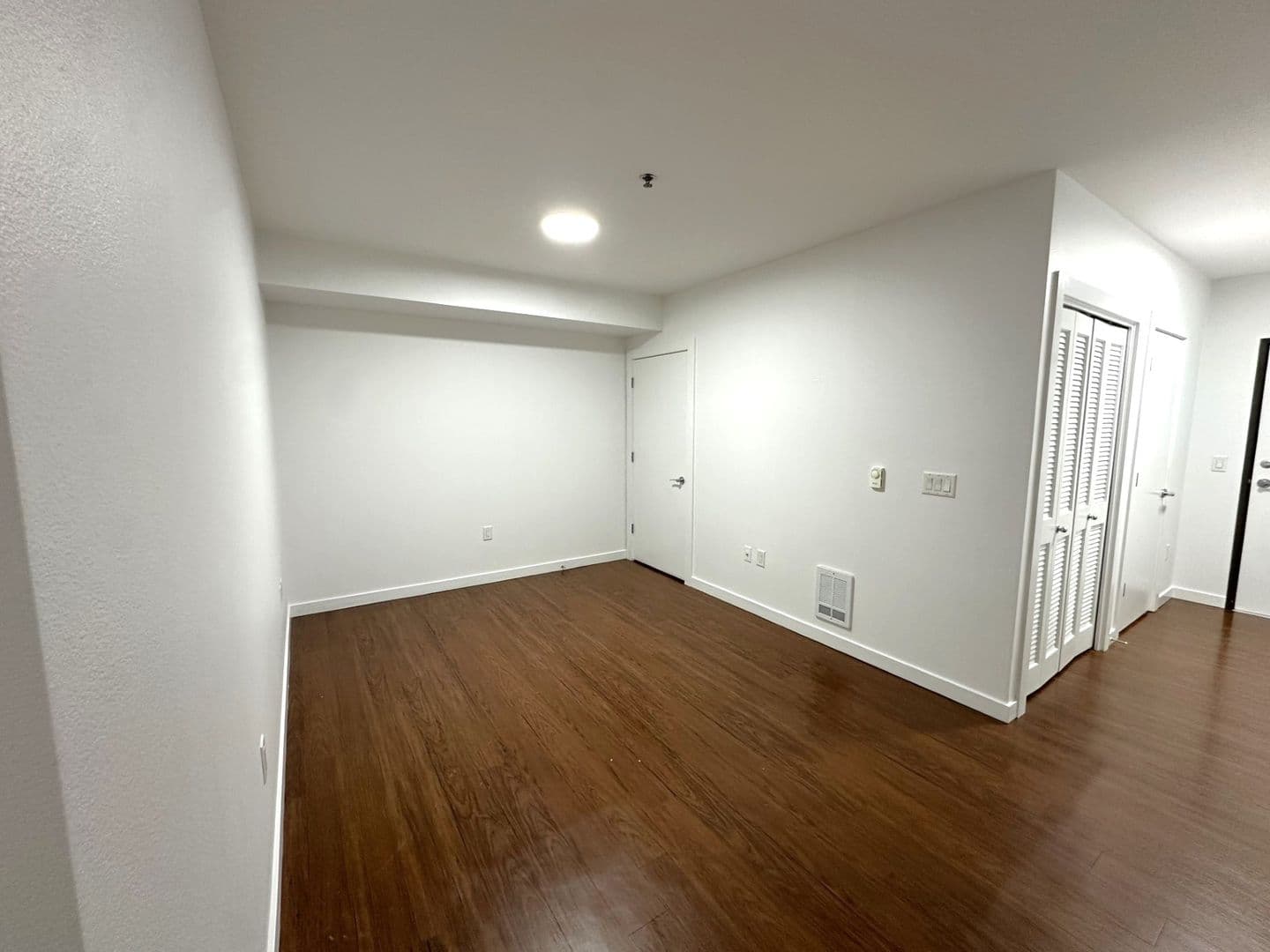 Portland Apartment: 4429 NE Fremont St