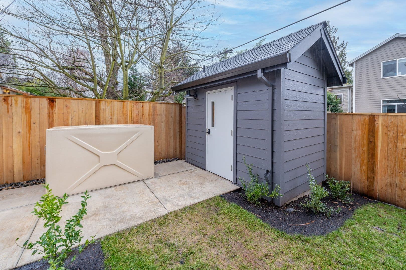Portland Apartment: 4060 N. Montana Avenue
