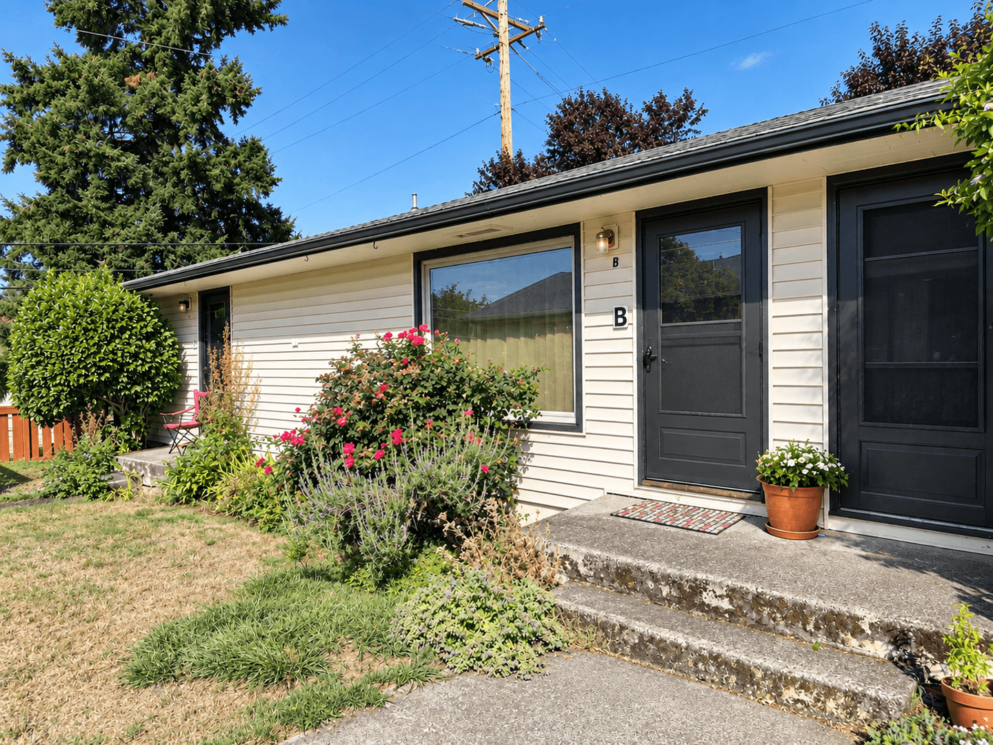 Portland Apartment: 5104-5132 SE Clinton Street