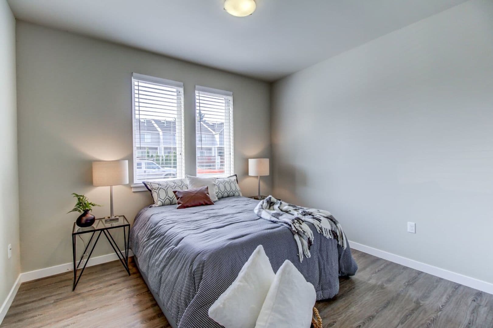 Hillsboro Apartment: 399 NE 79th Ave