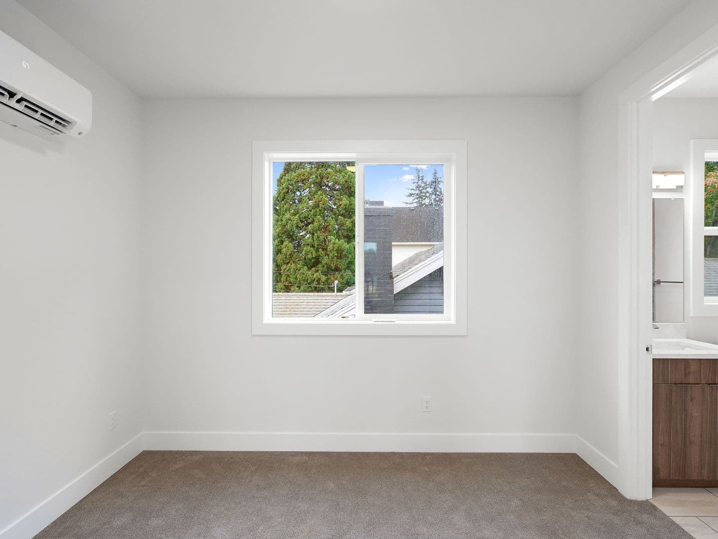 Portland Apartment: 4578-4590 SE Carlton Street