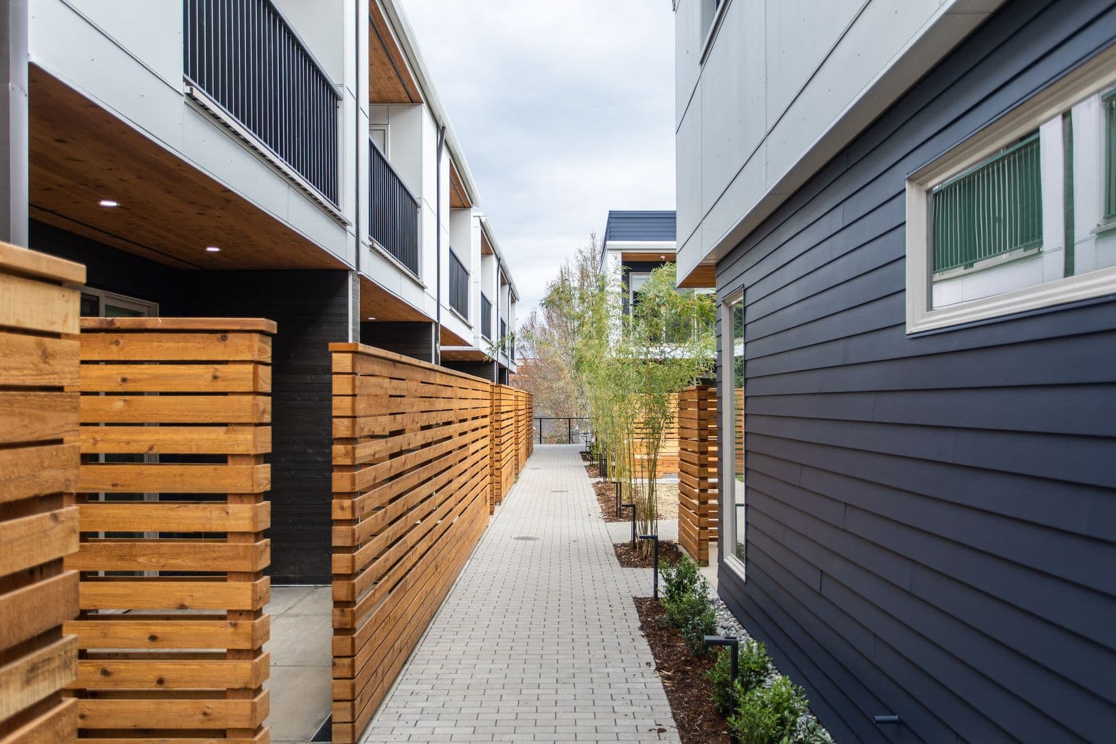 Portland Apartment: 5115 E Burnside Street