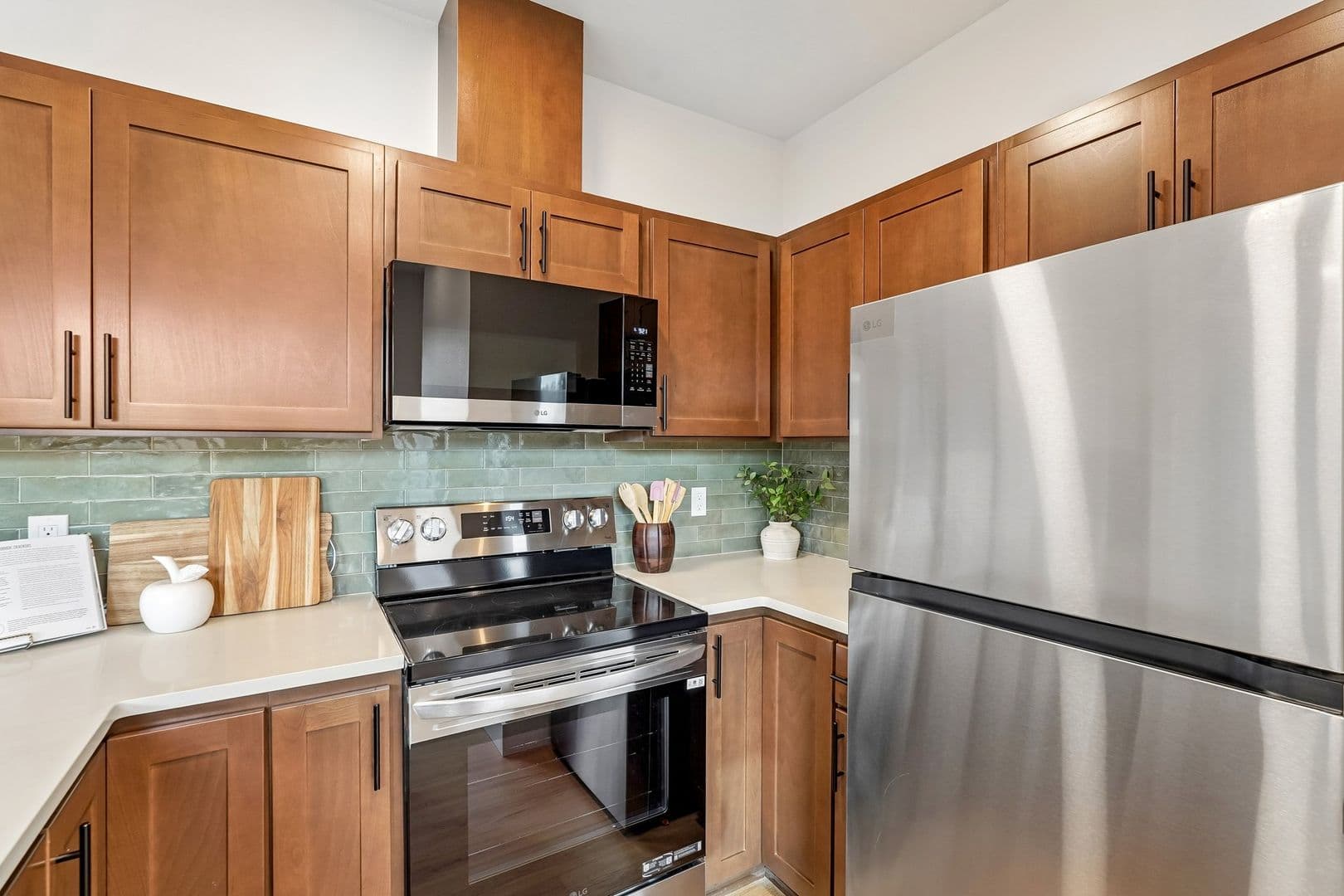 Portland Apartment: 4381 NE Prescott Street