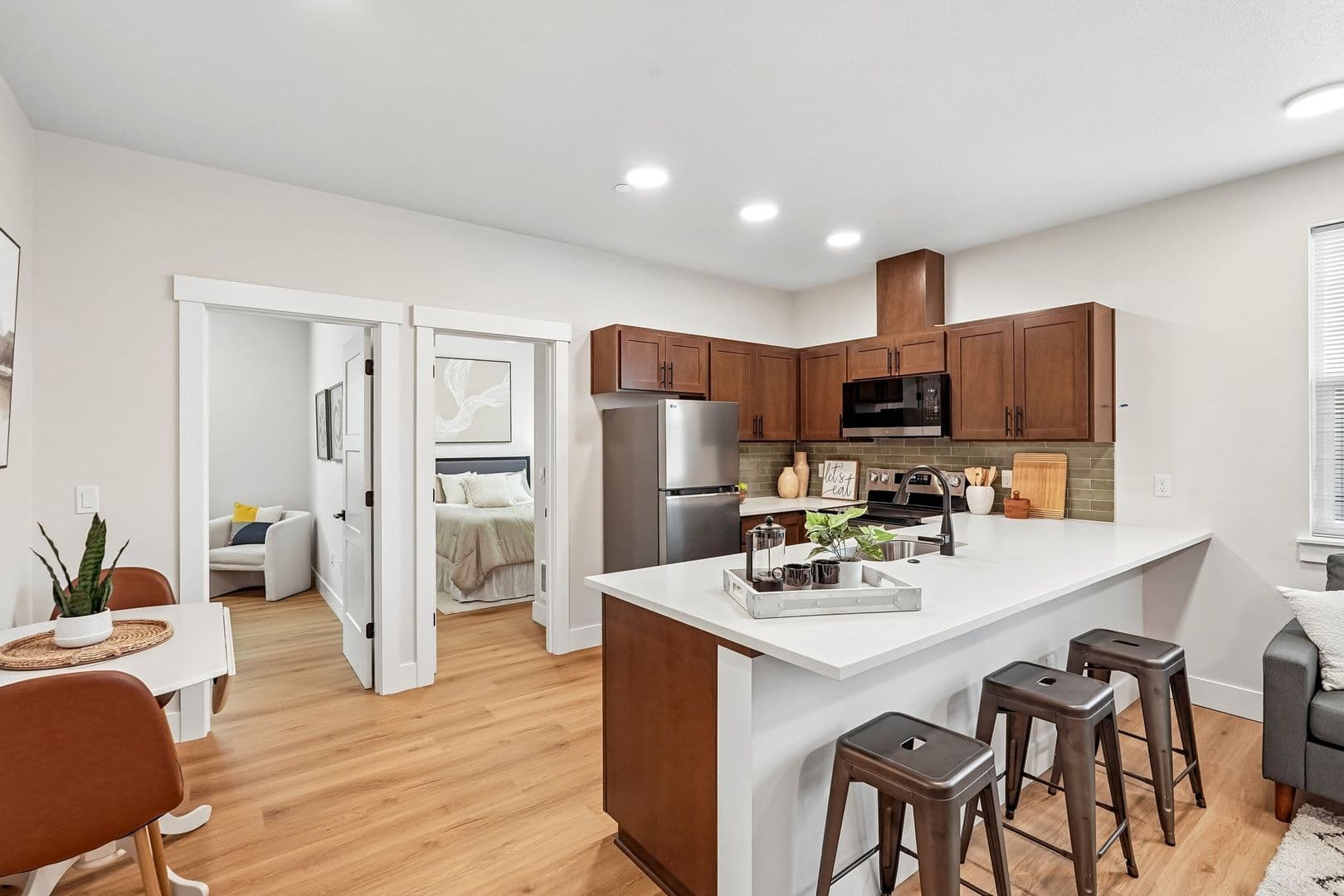 Portland Apartment: 4381 NE Prescott Street