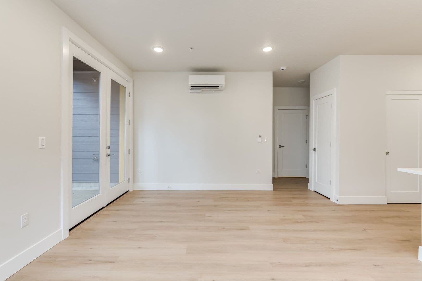 Portland Apartment: 4060 N. Montana Avenue