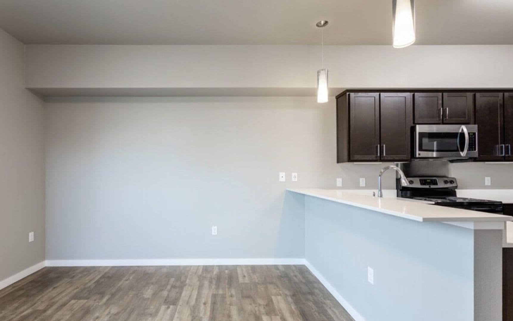 Beaverton Apartment: 4725 SW Lombard Ave