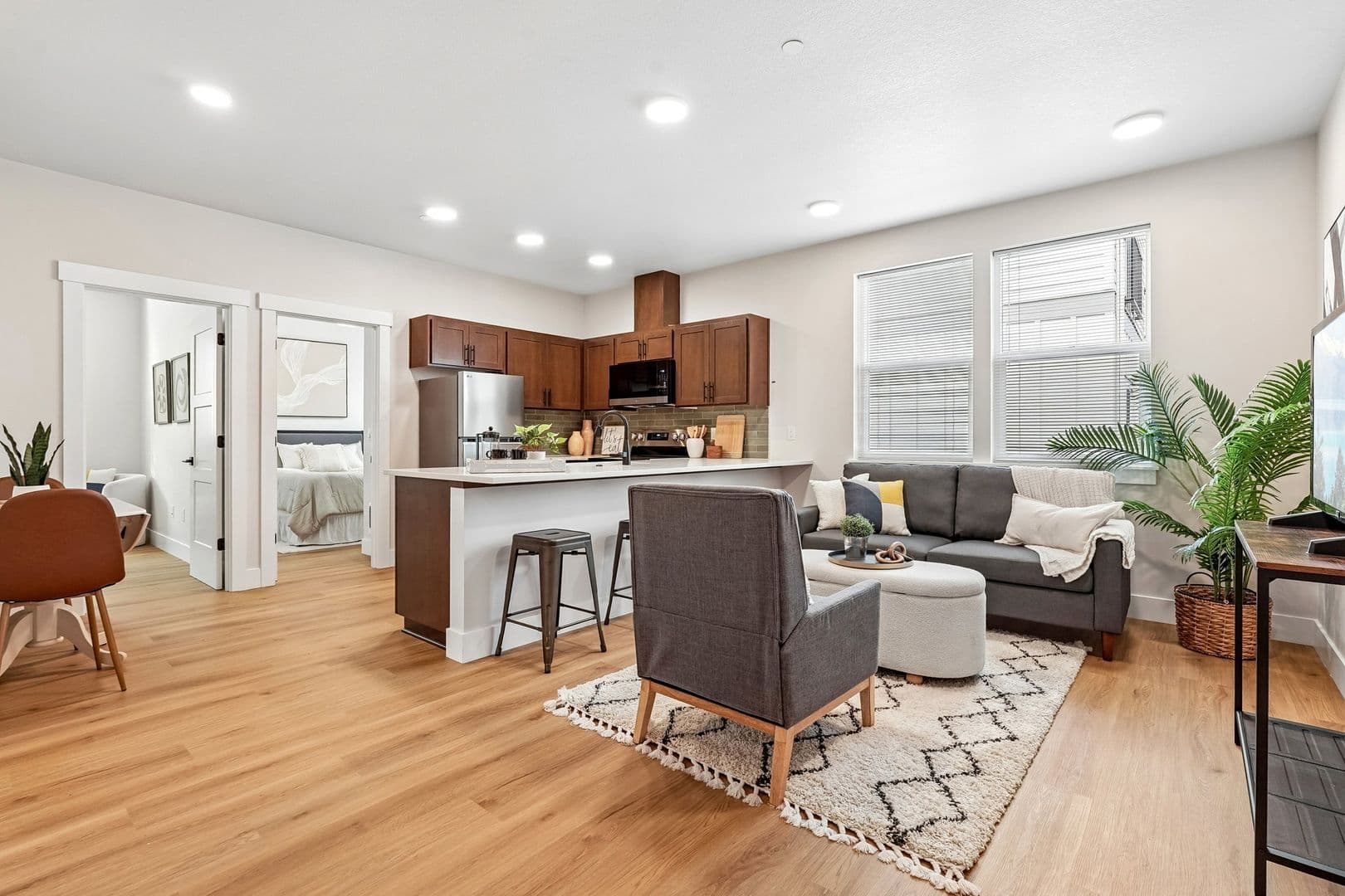 Portland Apartment: 4381 NE Prescott Street
