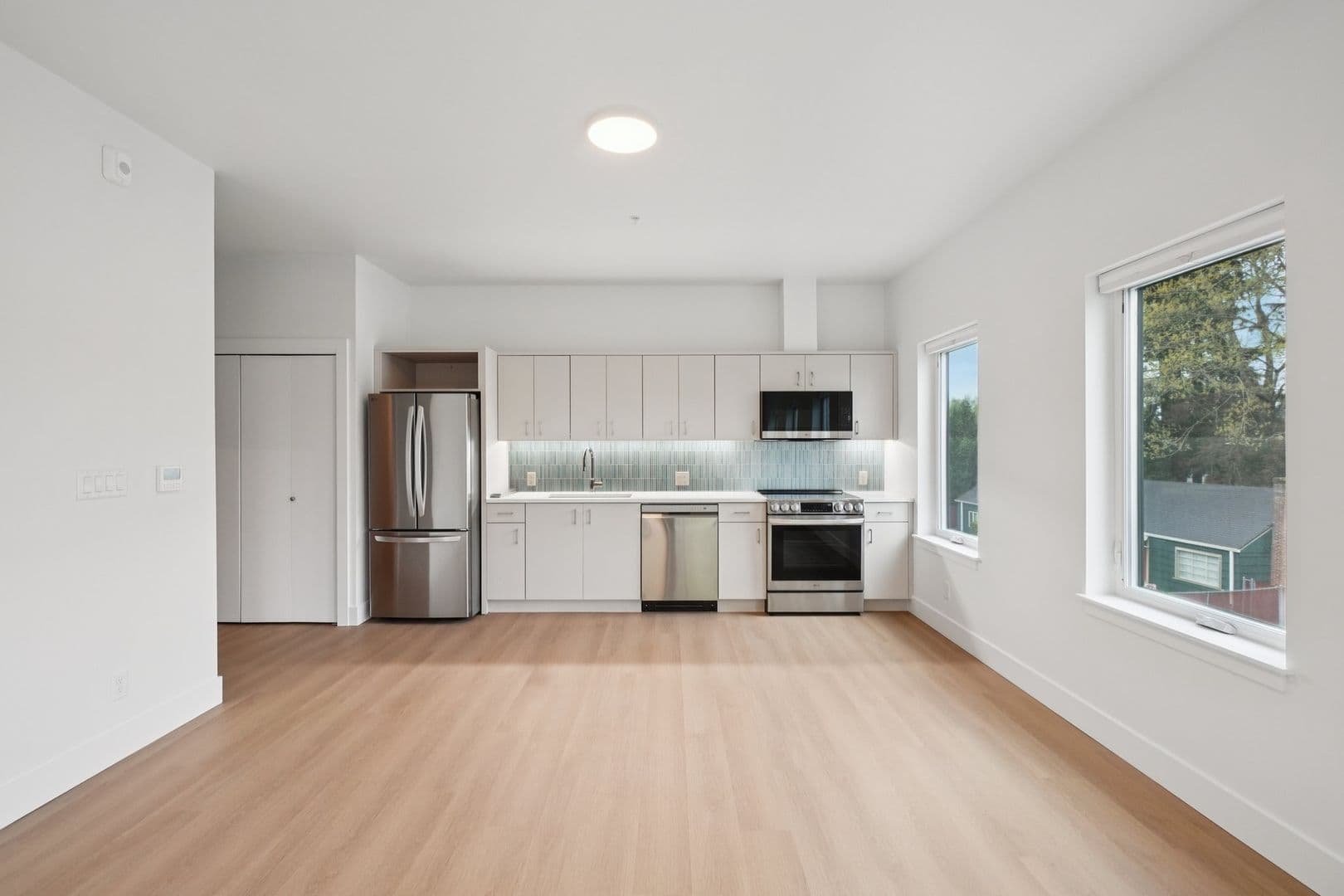 Beaverton Apartment: 4920 SW Pacific Ave