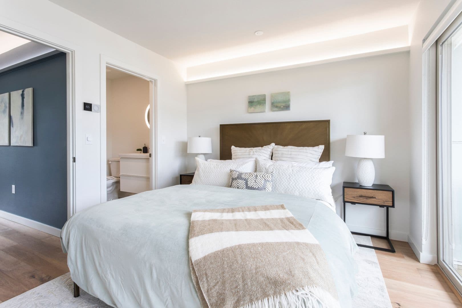 Portland Apartment: 5115 E Burnside Street