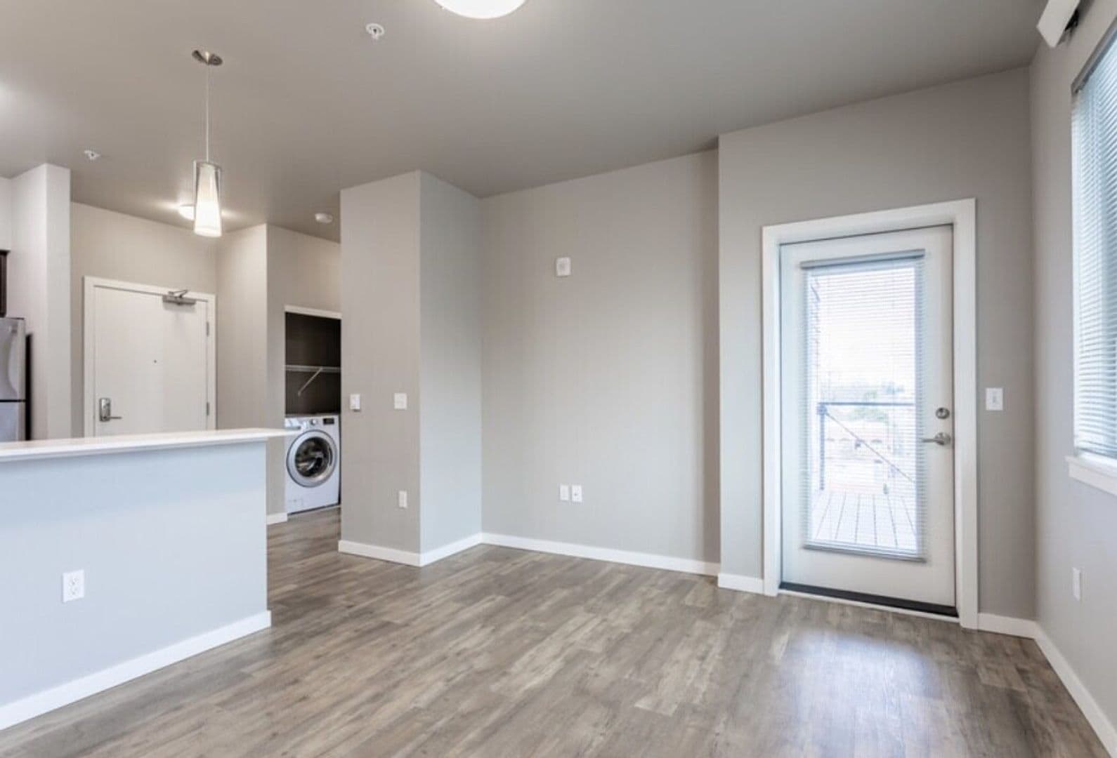 Beaverton Apartment: 4725 SW Lombard Ave