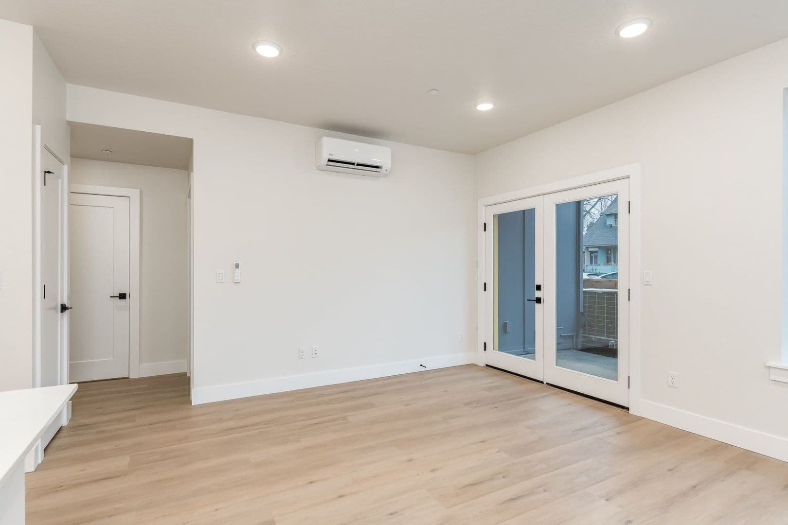 Portland Apartment: 4060 N. Montana Avenue