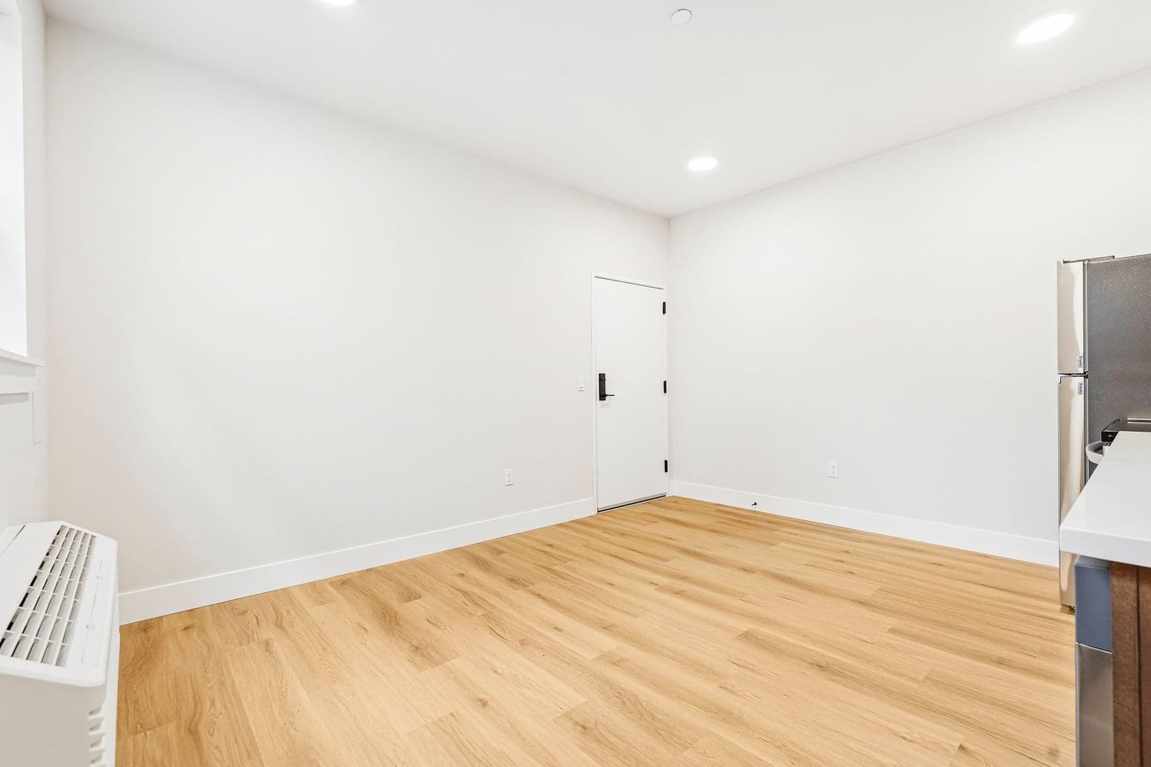 Portland Apartment: 4381 NE Prescott Street