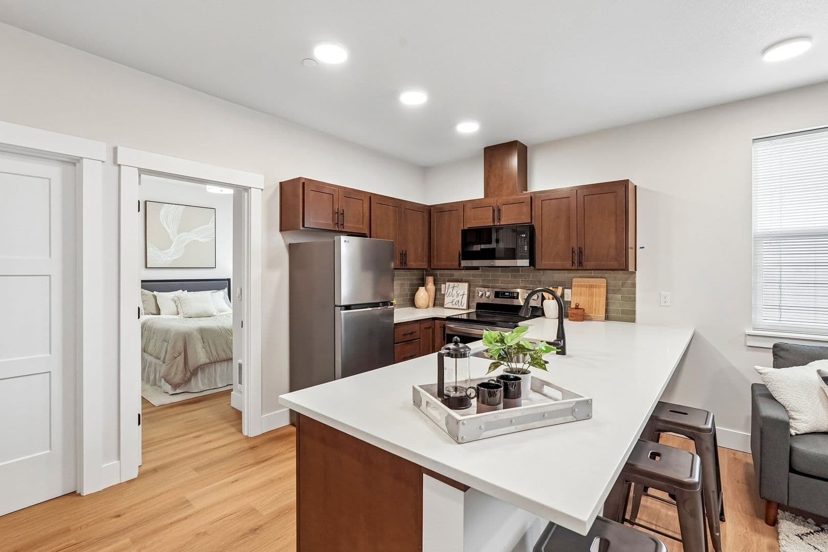 Portland Apartment: 4381 NE Prescott Street