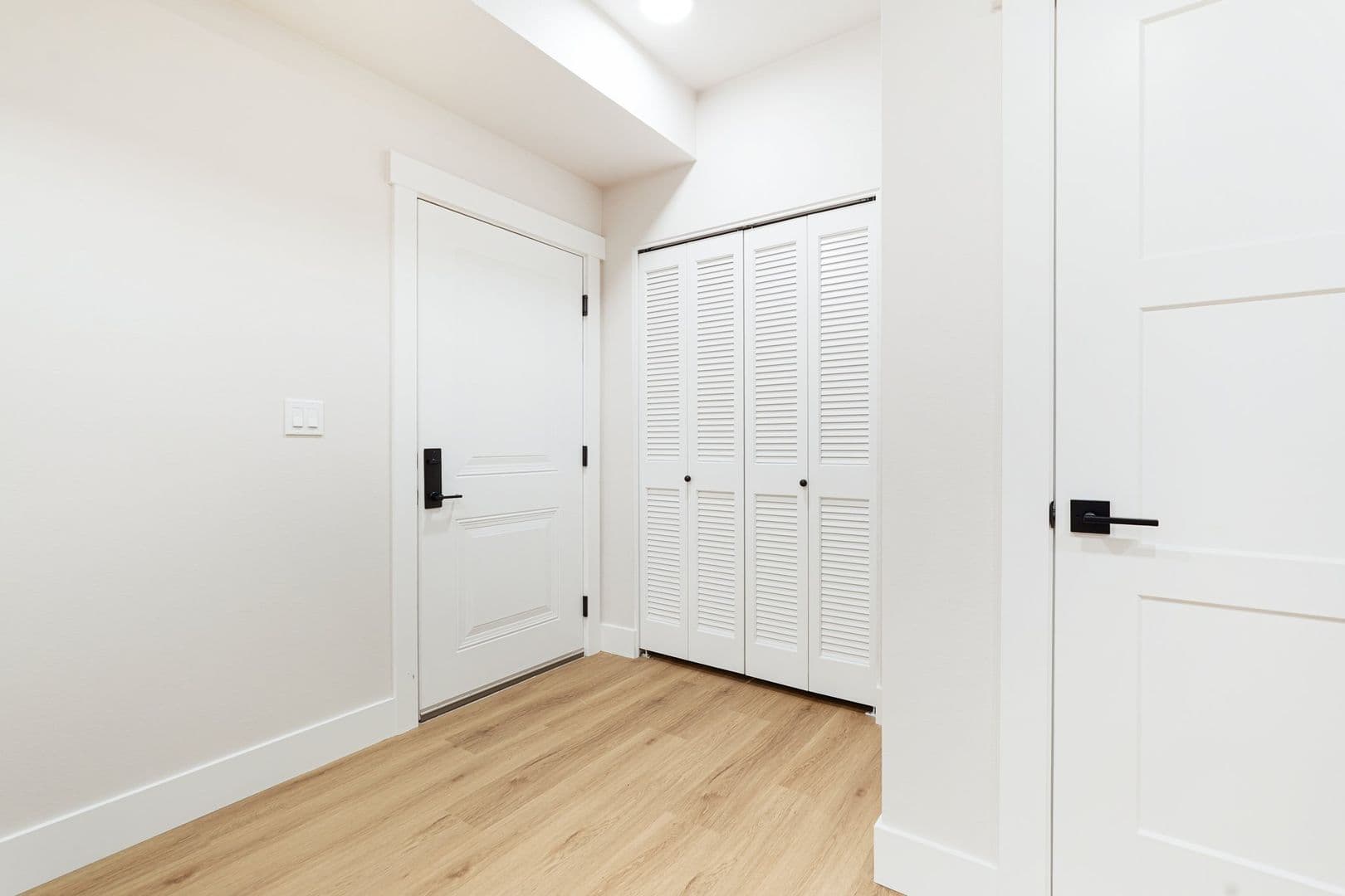 Portland Apartment: 4381 NE Prescott Street