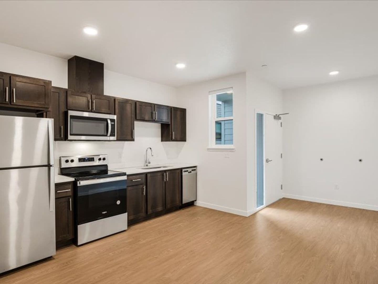 Portland Apartment: 5042 NE Fremont St