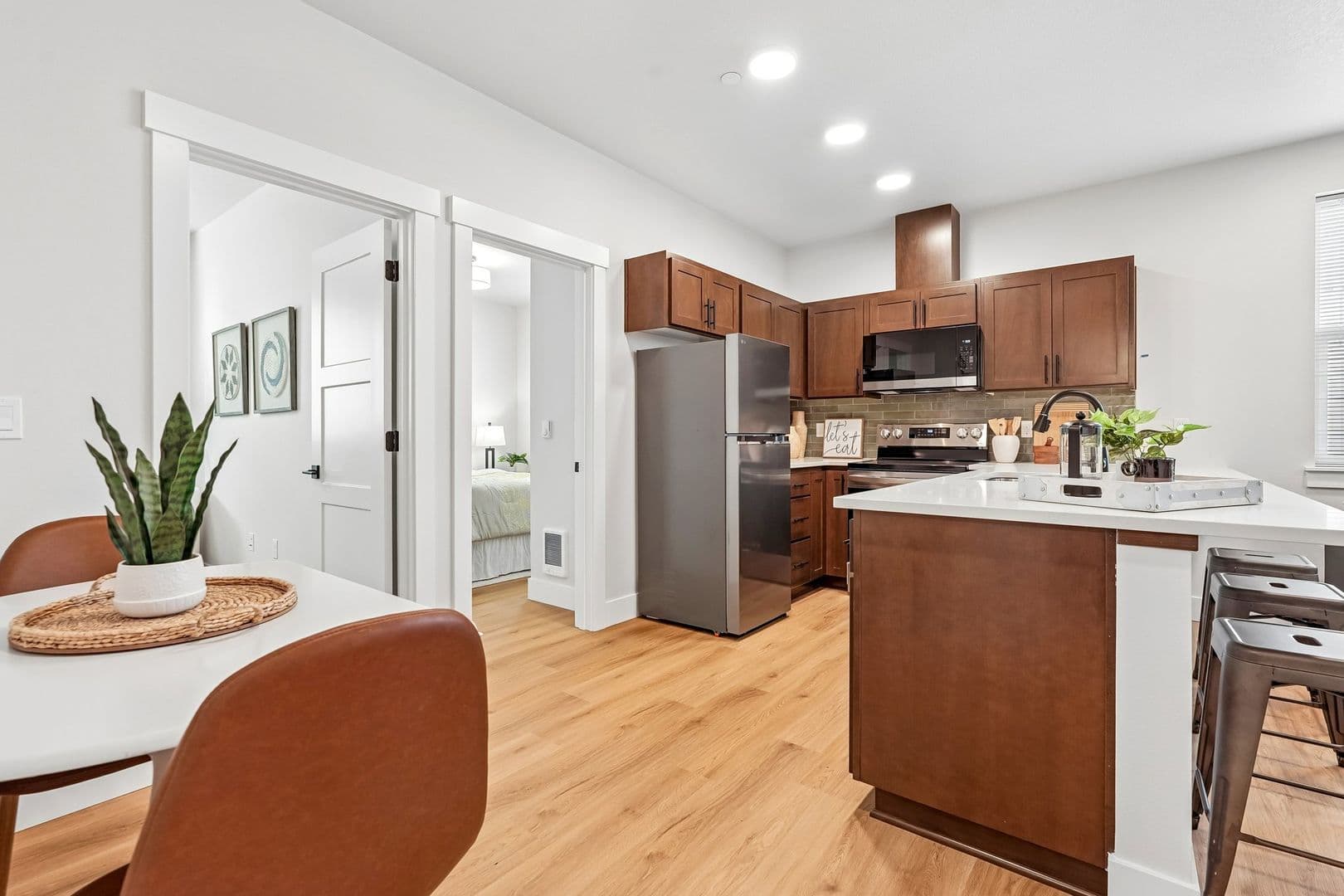 Portland Apartment: 4381 NE Prescott Street
