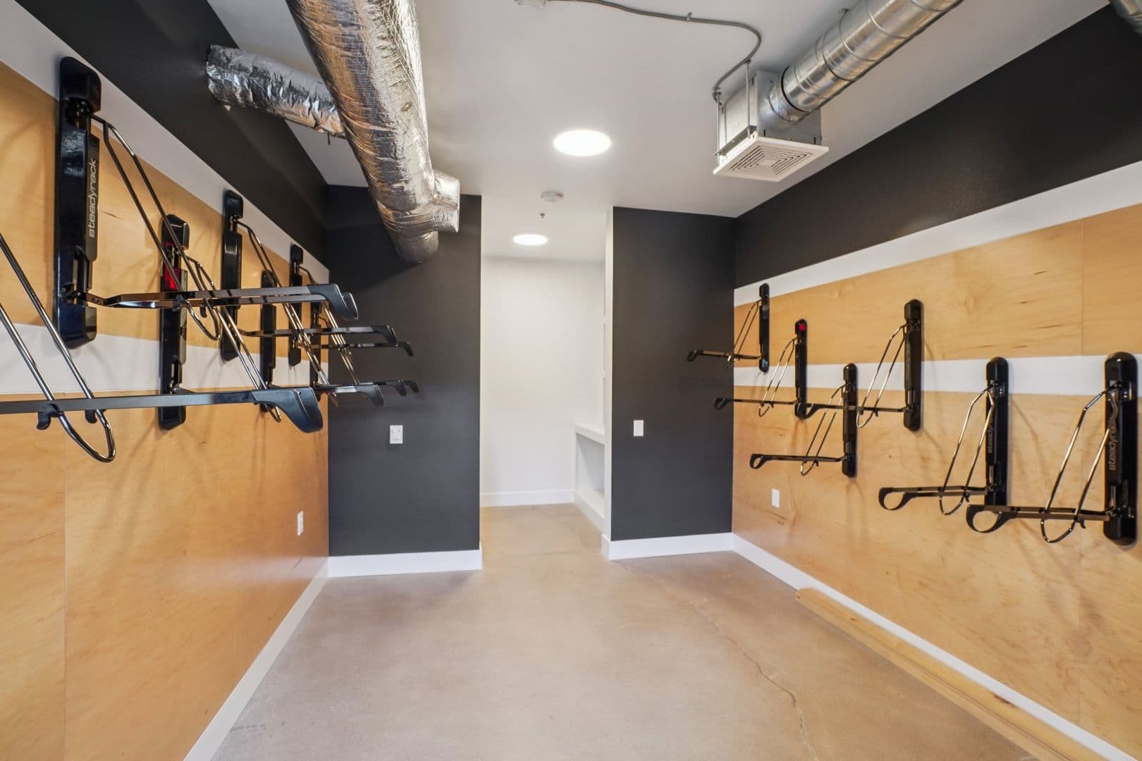 Beaverton Apartment: 4920 SW Pacific Ave