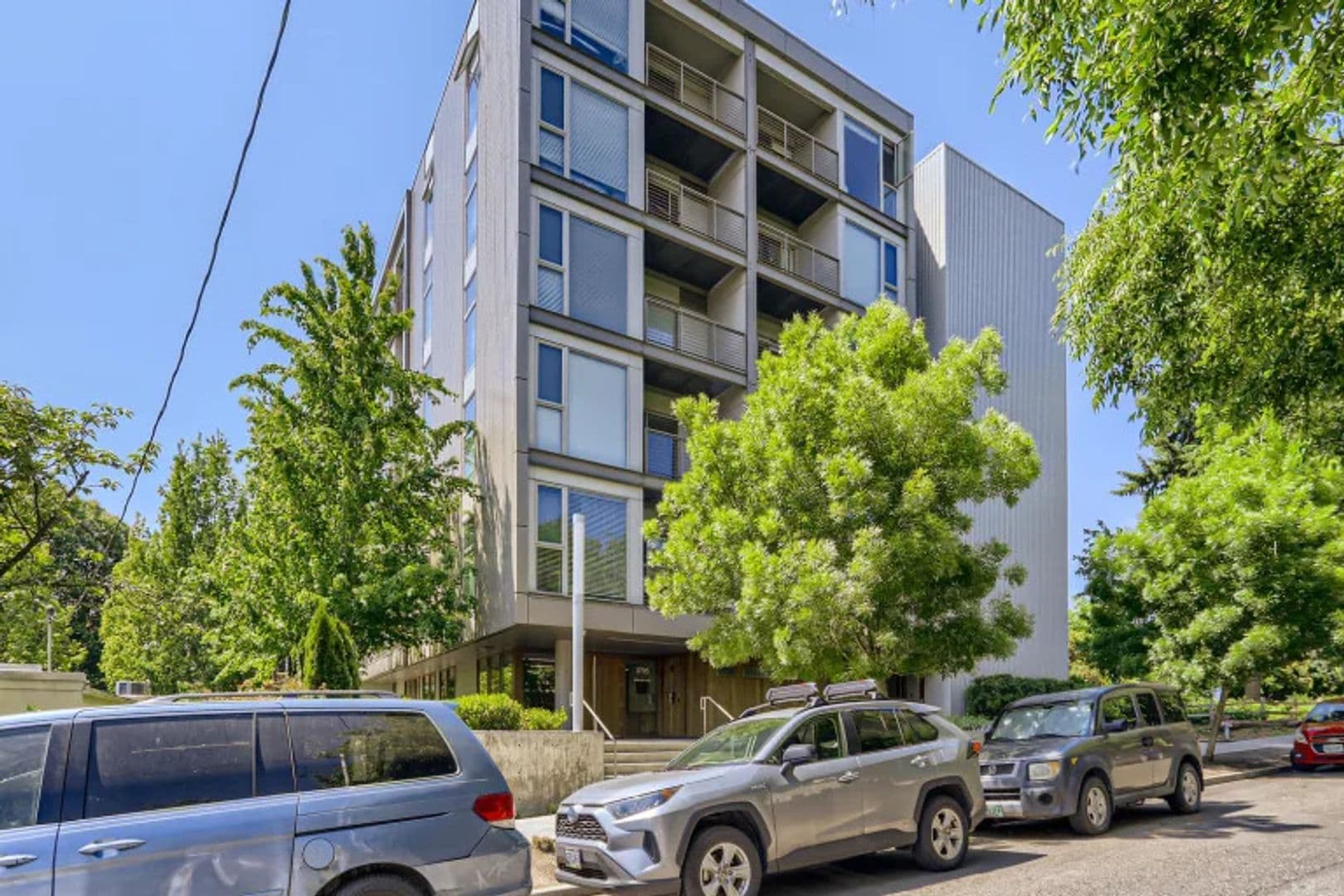 Portland Apartment: 3705 N Overlook Blvd