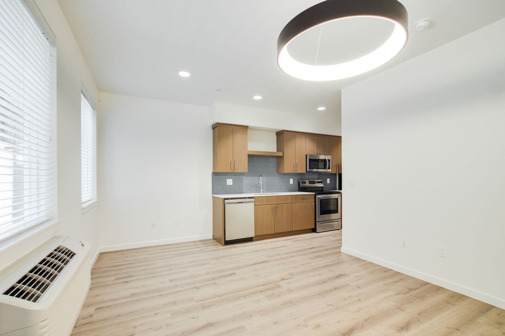Portland Apartment: 5959 S Virginia Ave