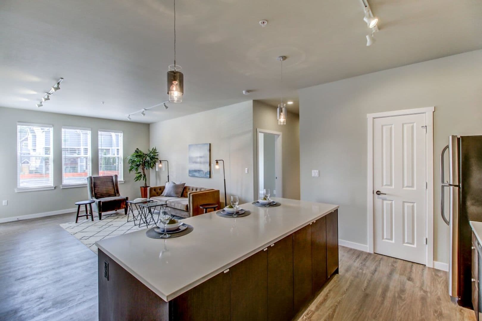 Hillsboro Apartment: 399 NE 79th Ave