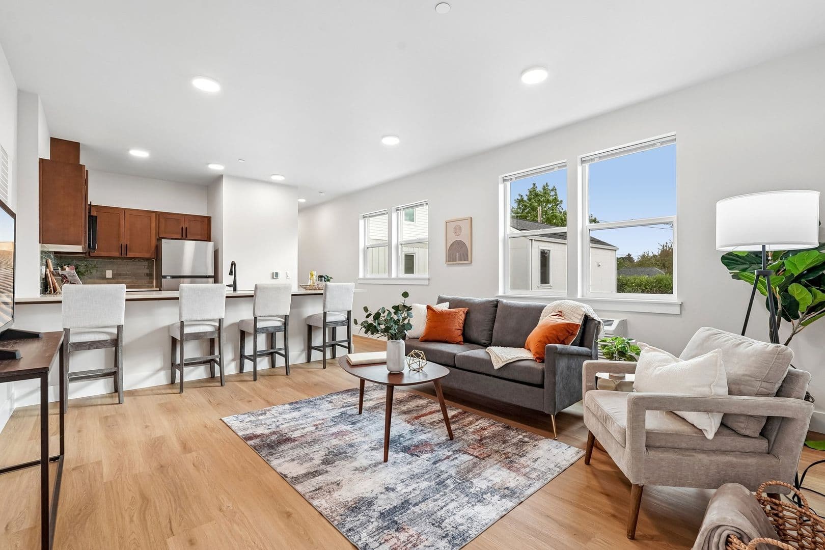 Portland Apartment: 4381 NE Prescott Street
