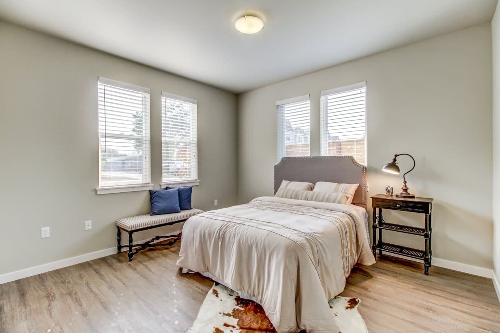 Hillsboro Apartment: 399 NE 79th Ave