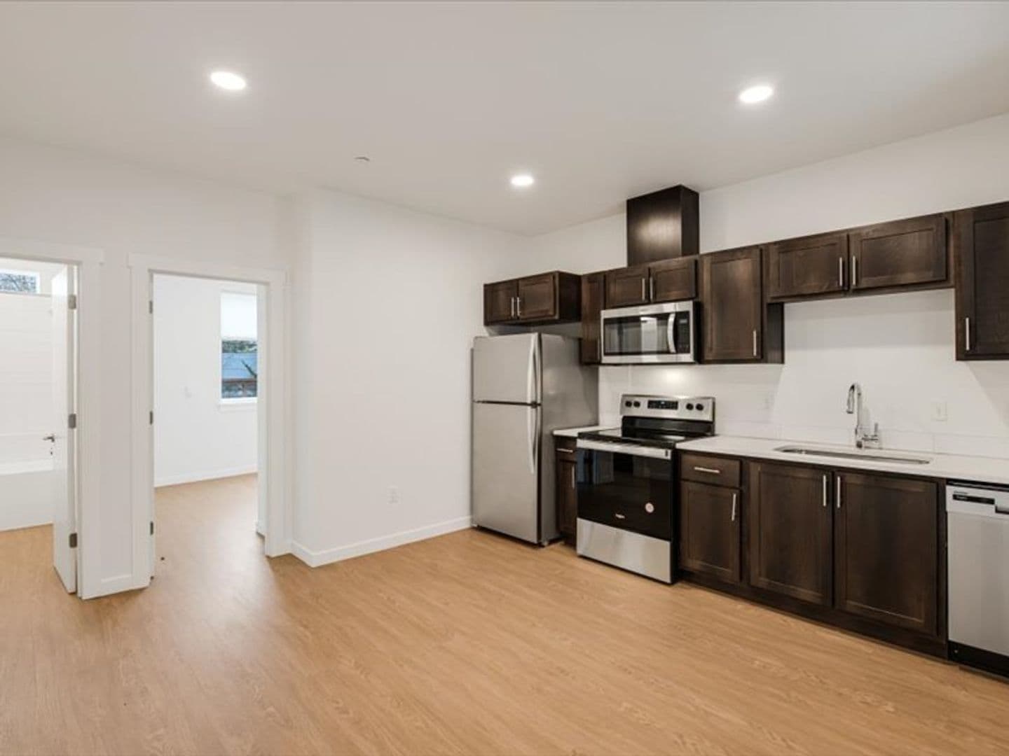 Portland Apartment: 5042 NE Fremont St