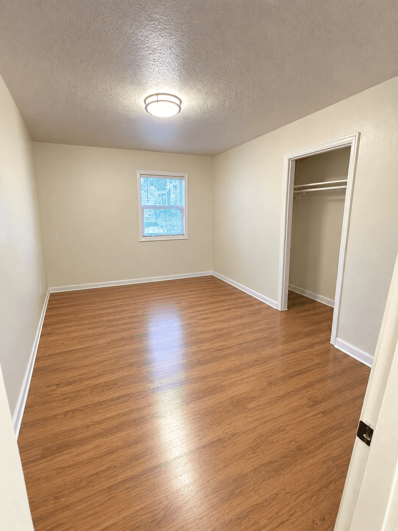 Portland Apartment: 5104-5132 SE Clinton Street
