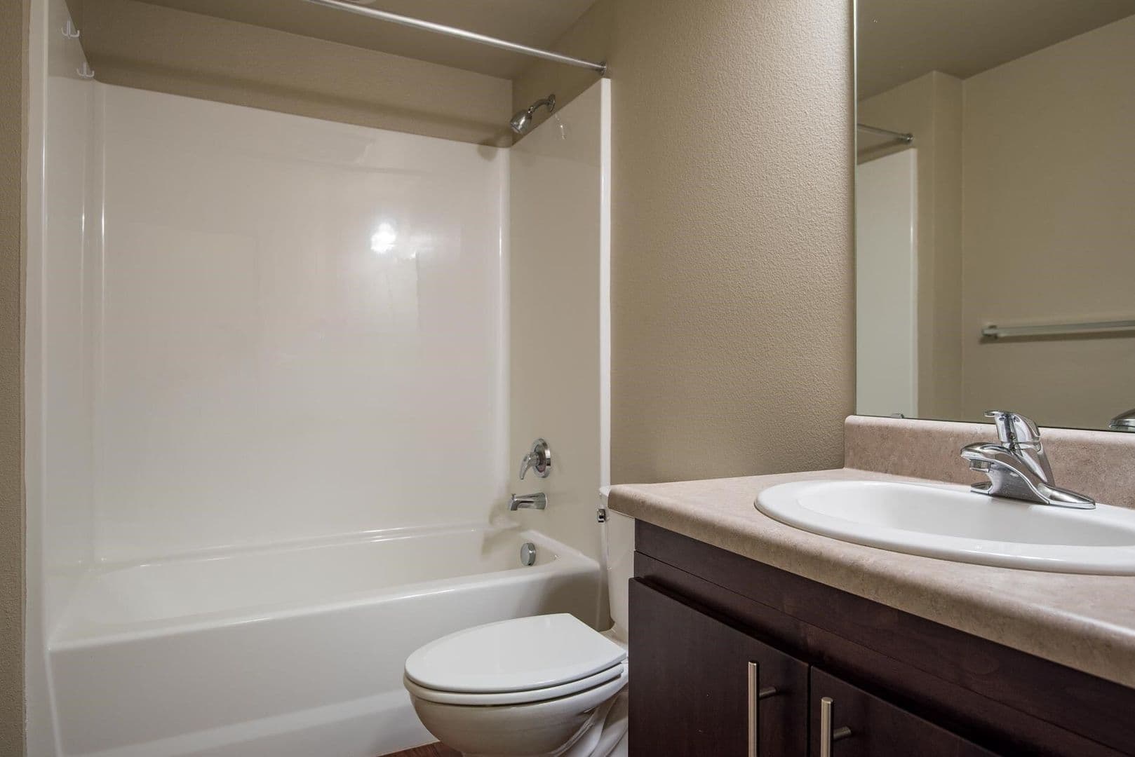 Portland Apartment: 4429 NE Fremont St