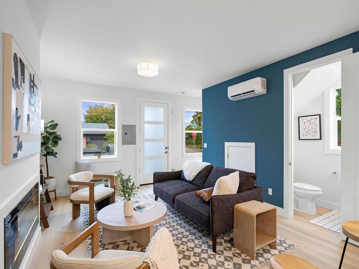 Portland Apartment: 4578-4590 SE Carlton Street